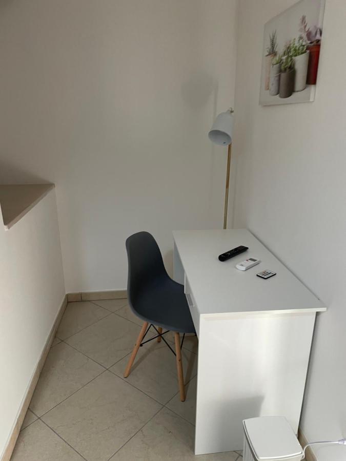 La Dimora Dei Sogni Apartment Mesagne Ngoại thất bức ảnh
